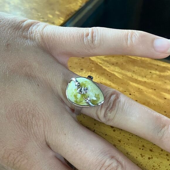 Natural Connemara Marble Sterling Silver Claddagh Ring Size 7 - Picture 4 of 9